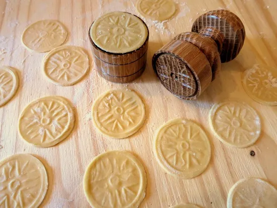 Pasta dough with white wine for corzetti